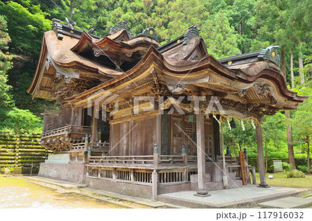 紙祖神 岡太神社・大瀧神社　下宮の社殿 117916032
