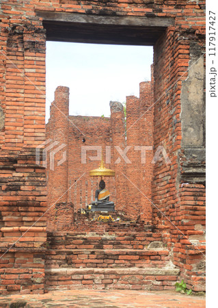 Main Vihara is built entirely of red bricks. deteriorated over time But it also shows the greatness and indicates the ancient architecture of the Ayutthaya period. At Wat Thammickarat in Ayuttaya city 117917427