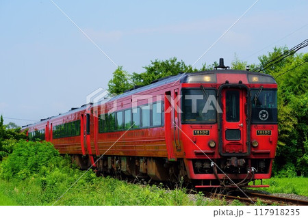 赤いキハ185系　特急ゆふ 117918235