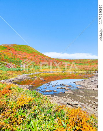 秋の焼石岳登山(泉水沼と焼石岳山頂) 秋の焼石岳登山(泉水沼と焼石岳山頂) 117919349