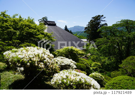信州の鎌倉塩田平にはたくさんの寺があります（大法寺） 117921489