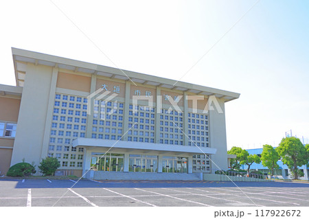 岐阜県大垣市、大垣市民会館の風景 117922672