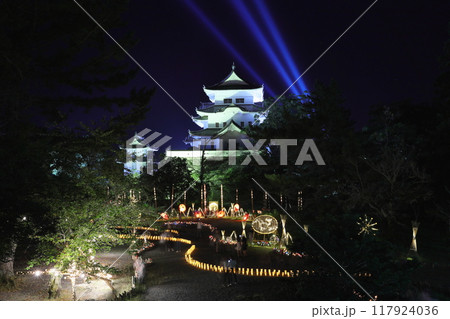 伊賀忍者の里 伊賀上野城ライトアップ 伊賀忍者の里 伊賀上野城ライトアップ 117924036