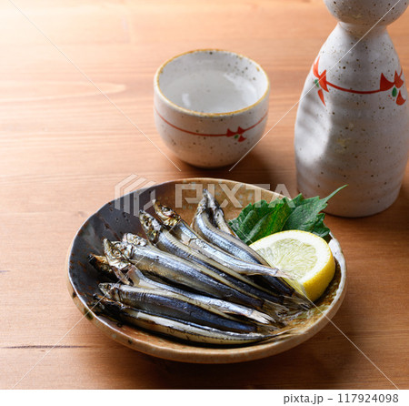 きびなご一夜干し ( きびなごの干物 )和歌山県串本港産 きびなご一夜干し ( きびなごの干物 )和歌山県串本港産 117924098
