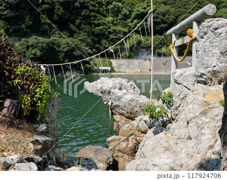 静岡県　浜松市　猪鼻湖　猪鼻神社　遠江八景　瀬戸夜雨　8月 117924706