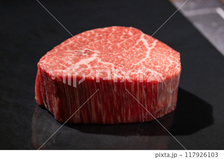 ヒレ肉　鉄板　シャトーブリアン 117926103