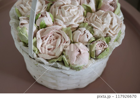Marshmallows in a basket. Marshmallow flowers. Homemade marshmallows. Close up. Marshmallows in a basket. Marshmallow flowers. Homemade marshmallows. Close up. 117926670