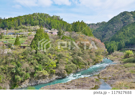 【日高川 (龍神村)】 和歌山県田辺市龍神村湯ノ又 【日高川 (龍神村)】 和歌山県田辺市龍神村湯ノ又 117927688