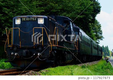 豊肥本線:内牧~阿蘇 快速あそ(DE10形+50系客車) 豊肥本線:内牧~阿蘇 快速あそ(DE10形+50系客車) 117927873