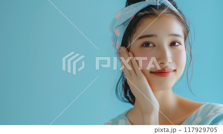 スキンケアをする女性　美容イメージ　AI 117929705