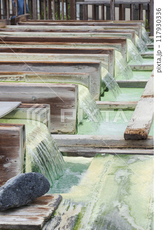 草津温泉 湯畑の湯樋 草津温泉 湯畑の湯樋 117930336