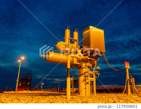Underground gas pipeline crane drive operating with hydraulics Underground gas pipeline crane drive operating with hydraulics 117930601