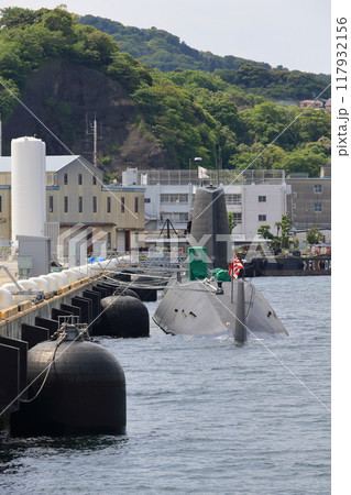 潜水艦 基地に接岸する潜水艦 国家機密 潜水艦 基地に接岸する潜水艦 国家機密 117932156