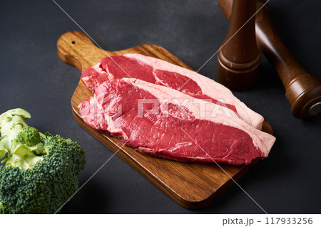 アメリカ産牛肉　サーロイン　 117933256