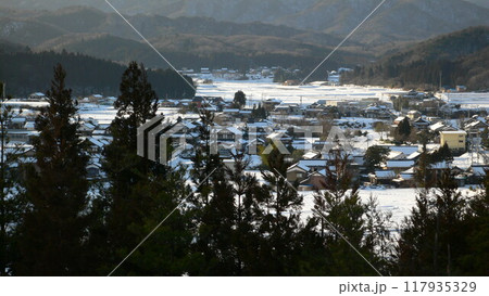 雪化粧の集落 雪化粧の集落 117935329