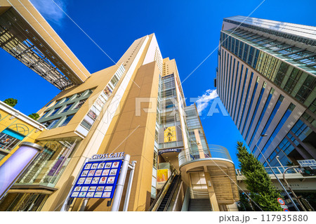 日本の横浜都市景観 桜木町駅前のクロスゲートやワシントンホテルなどを望む=8月17日 日本の横浜都市景観 桜木町駅前のクロスゲートやワシントンホテルなどを望む=8月17日 117935880