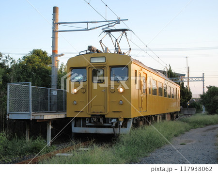 小野田線の長門本山駅とクモハ123形 117938062