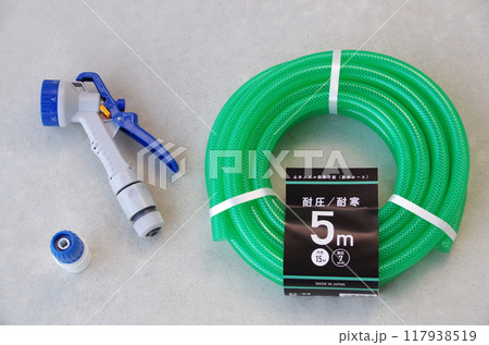 散水用の水道ホースとシャワーノズルと連結部品 散水用の水道ホースとシャワーノズルと連結部品 117938519