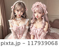 可愛いスウィートロリータファッションの2人の女の子 117939068
