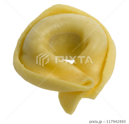 Raw tortellini on isolated background Raw tortellini on isolated background 117942893