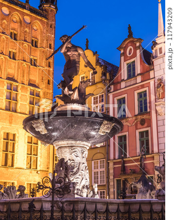 Neptune's Fountain at night, Danzig, Poland 117943209