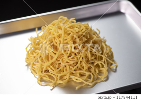 美味しい茹でる前の麺 美味しい茹でる前の麺 117944111