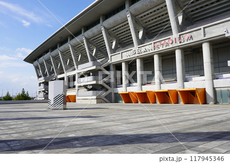 横浜国際総合競技場 西ゲート外観 横浜国際総合競技場 西ゲート外観 117945346
