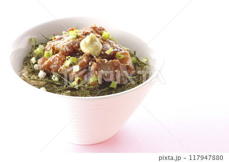 黒鯛の味噌漬け丼 117947880