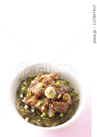 黒鯛の味噌漬け丼を俯瞰で撮影 117947917