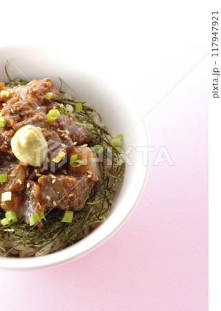 黒鯛の味噌漬け丼を俯瞰で撮影 117947921
