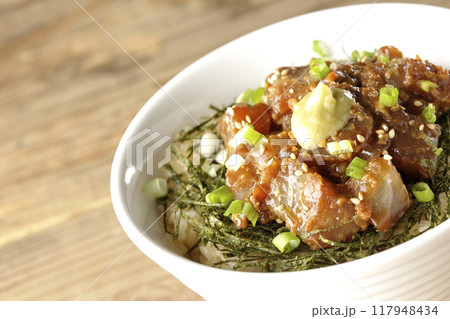 黒鯛の味噌漬け丼 117948434