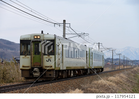 旧信越線を走るキハ110系飯山線2両 117954121