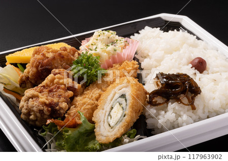ミックスフライ弁当 ミックスフライ弁当 117963902