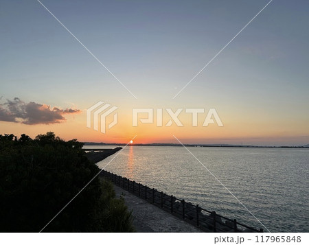 夕日の海 夕日の海 117965848