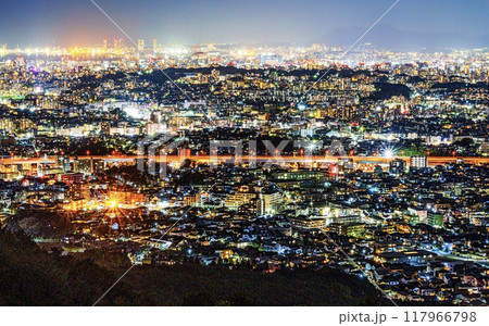 油山から眺める福岡市夜景 117966798