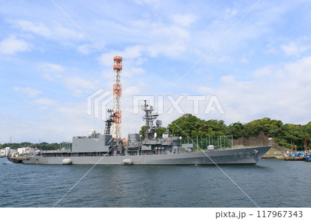 停泊する護衛艦 護衛艦やまぎり 停泊する護衛艦 護衛艦やまぎり 117967343