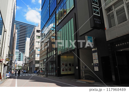東京メトロ 銀座一丁目駅　銀座レンガ通り 117968489