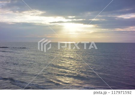 夏の終わり 黄昏時 夏の終わり 黄昏時 117971592