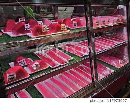 沖縄県 那覇 魚市場 泊いゆまち　 117973997