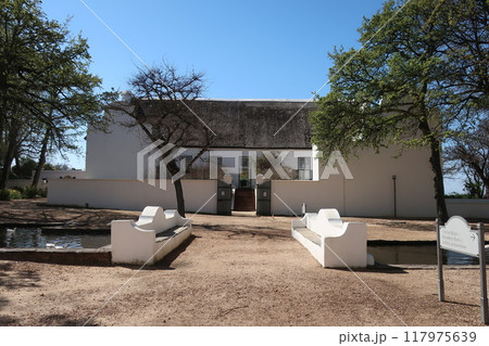 南アフリカ・ケープタウンのワイナリー　グルーツ・コンスタンシア 117975639