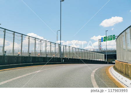 高速道路　カーブイメージ 117983993