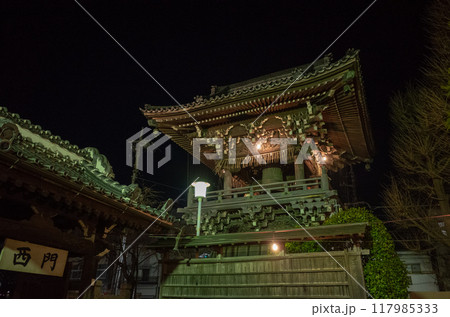 【日本】東京都葛飾区の柴又帝釈天の除夜の鐘 117985333