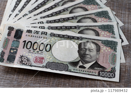 新壱万円札イメージ　渋沢栄一 117989432