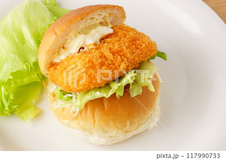 海老カツバーガー 117990733