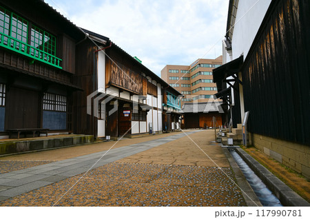 出島　古い街並み　長崎市 117990781