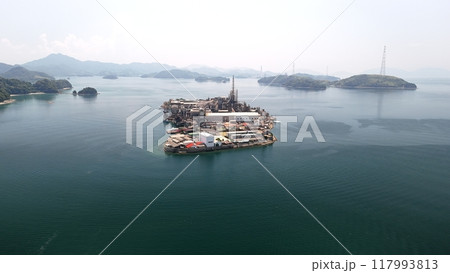 瀬戸内海の軍艦島【契島】空撮 TIG_010 瀬戸内海の軍艦島【契島】空撮 TIG_010 117993813