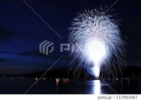 夜空に咲く大輪花火　湯浅海上花火大会 117993967