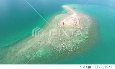 消滅する島【ホボロ島】ドローン空撮_AHB_No12 117994071