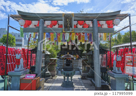 深川不動堂境内　深川開運出世稲荷 117995099