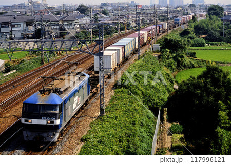 2006年 東海道線を走るEF210-108コンテナ貨物列車 2006年 東海道線を走るEF210-108コンテナ貨物列車 117996121